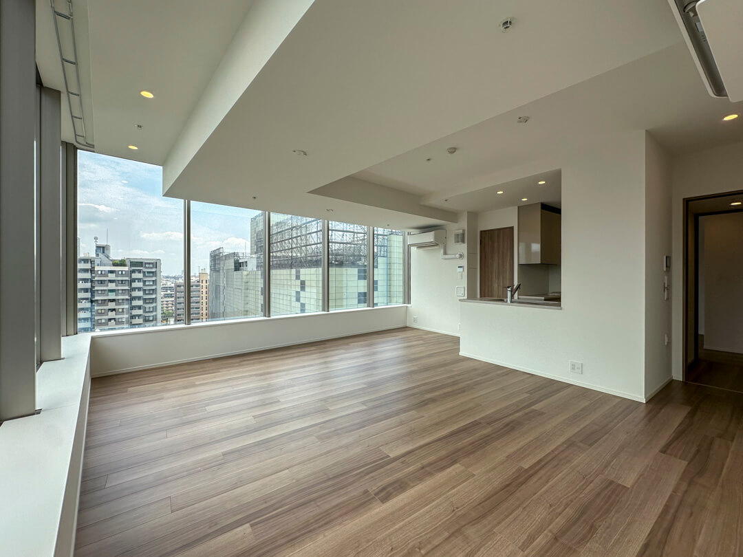 パークタワー勝どきミッド ビル群が立ち並ぶ、都会的な眺望を