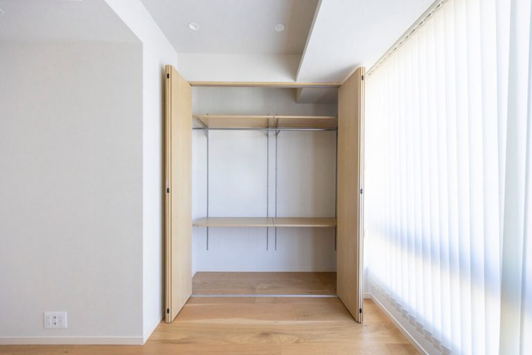洋室2 クローゼット