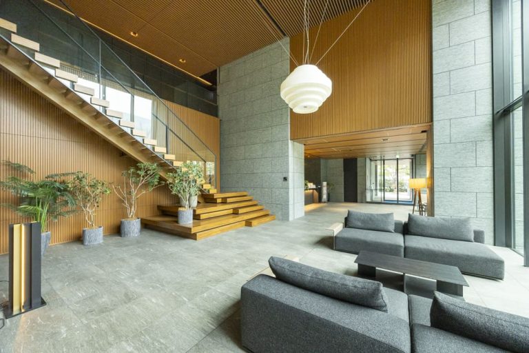 エントランスホール