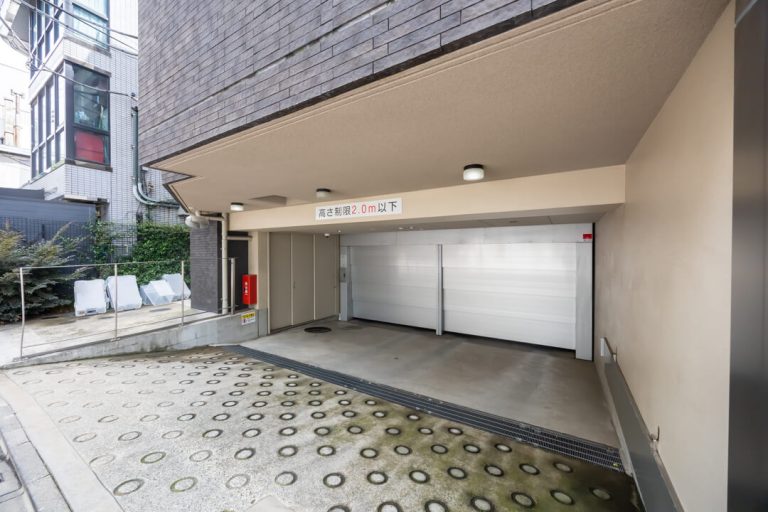 駐車場出入口