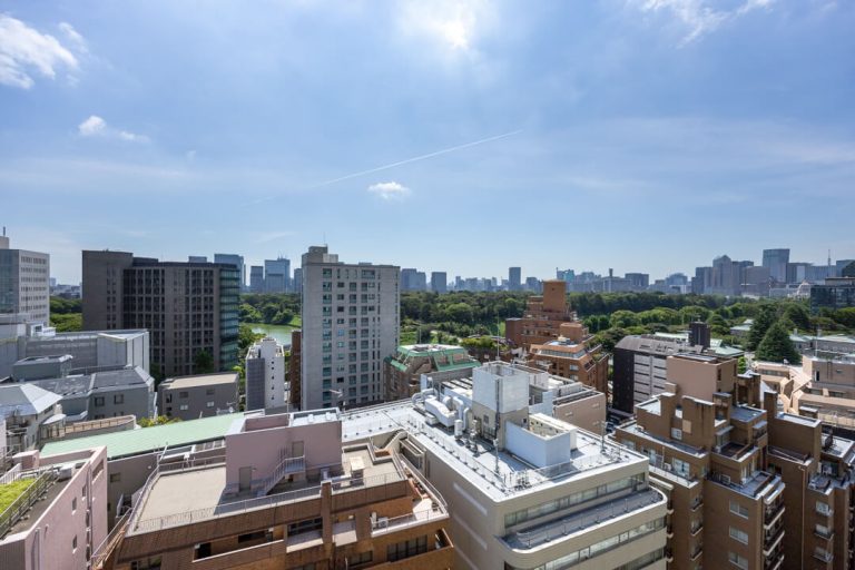 ザ・パークハウスグラン三番町　全居室から皇居の緑を望める96㎡3LDK