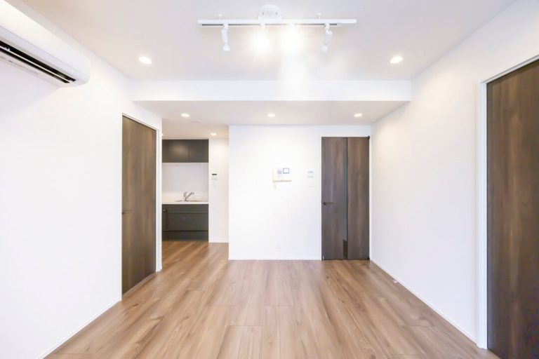 築地 整然とした美しい街並み!日当たり良好な角部屋