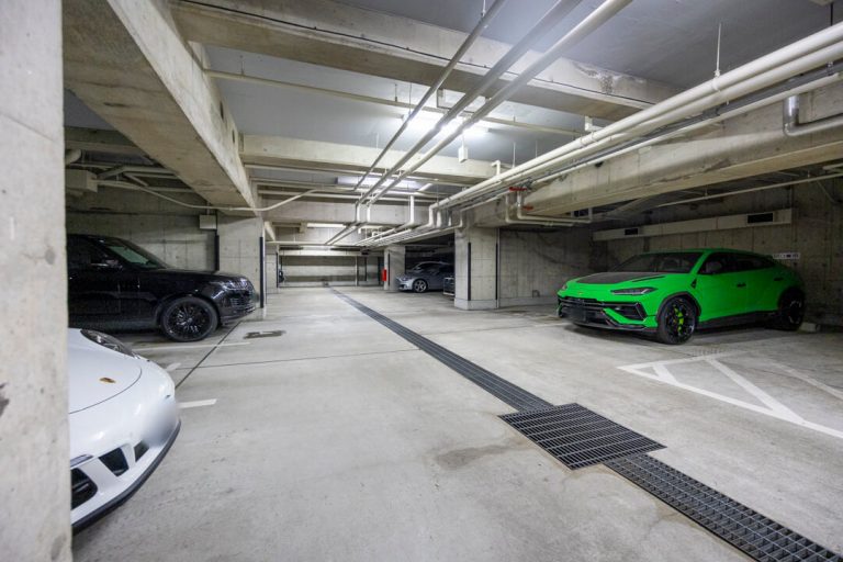 駐車場