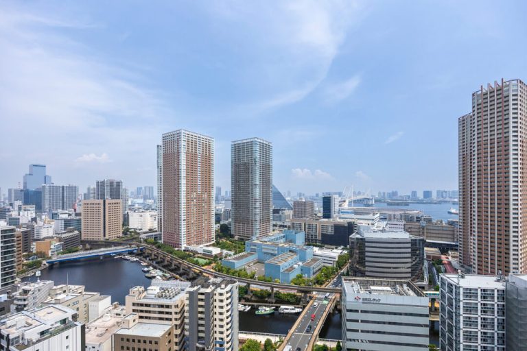 プラウドタワー芝浦　東京湾の煌めきとレインボーブリッジを望む23階