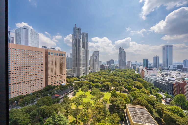 セントラルパークタワー ラ・トゥール新宿 都心で見つけた、緑と暮らす贅沢