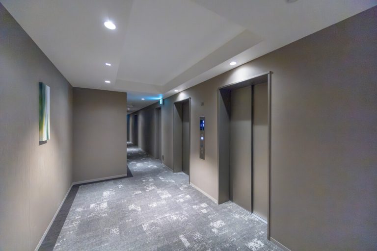 エレベーターホール（28階）