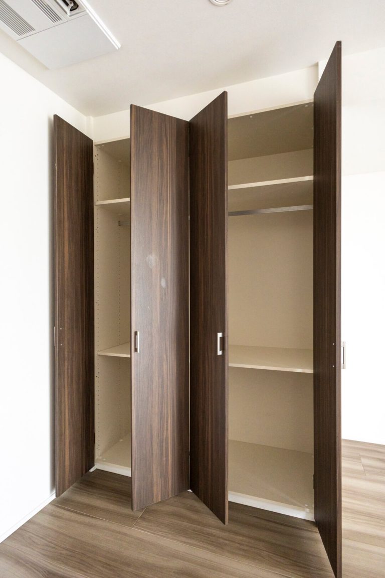 寝室2 クローゼット