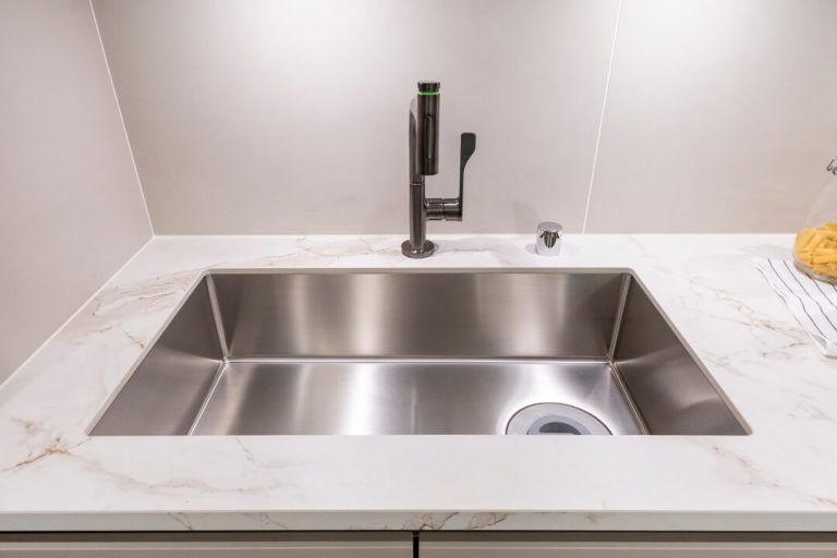 キッチン シンク