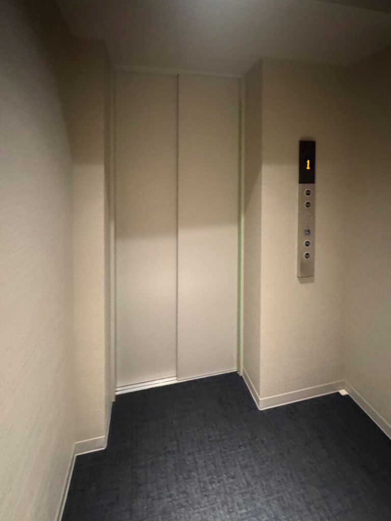 エレベーター