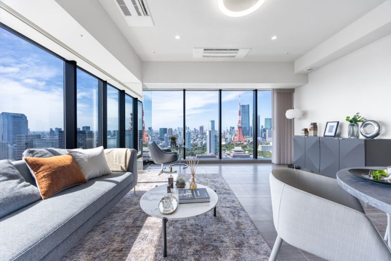WORLD TOWER RESIDENCE 東京タワービュー。ロケーションを堪能させる大きな窓