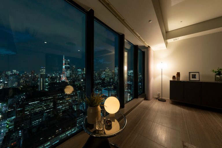 リビングダイニング夜景