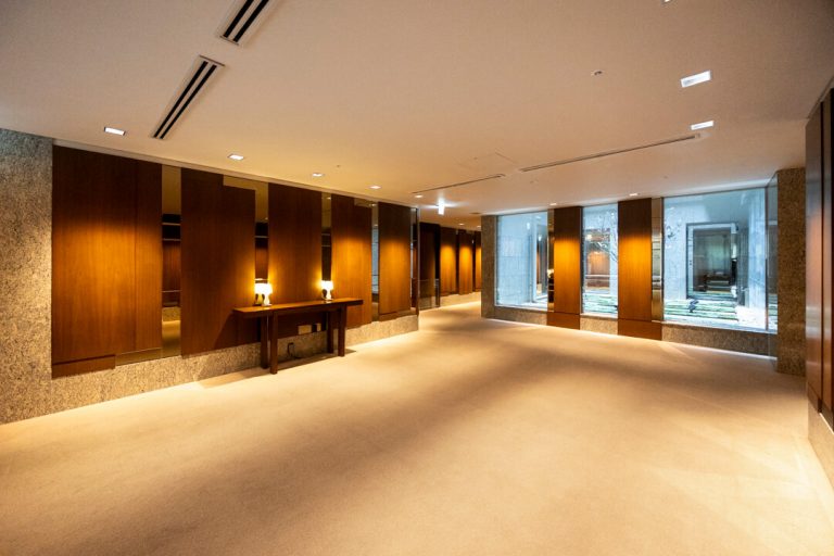 エントランスホール
