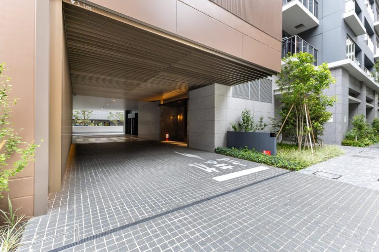 駐車場出入口