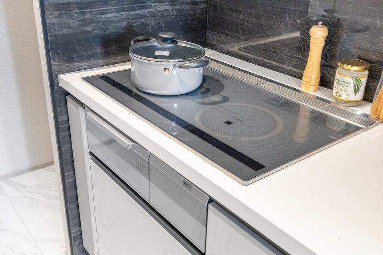 キッチン IHクッキングヒーター