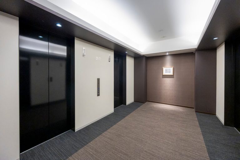 20Fエレベーターホール