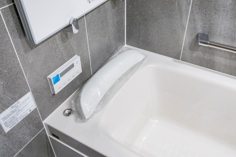 浴室 ヘッドレスト付