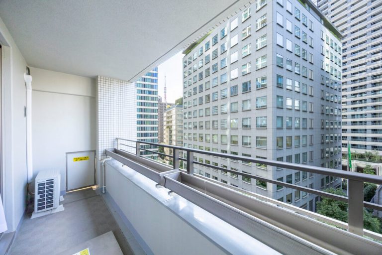 バルコニー（南西側）