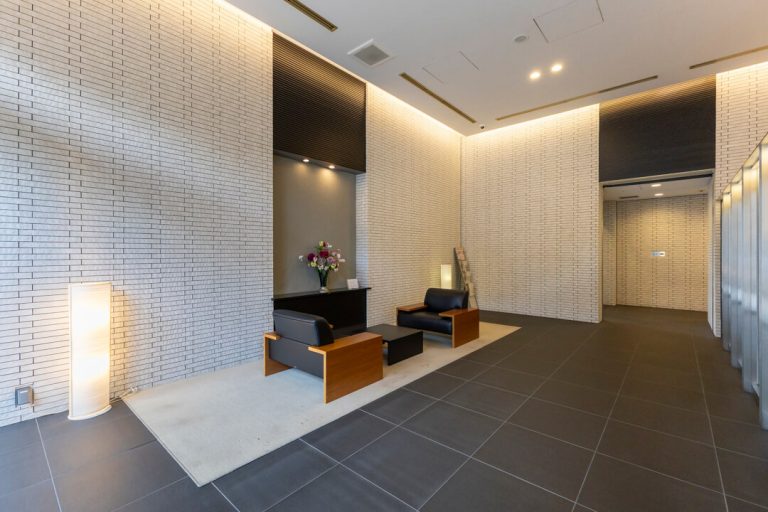 エントランスホール