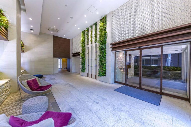 エントランスホール