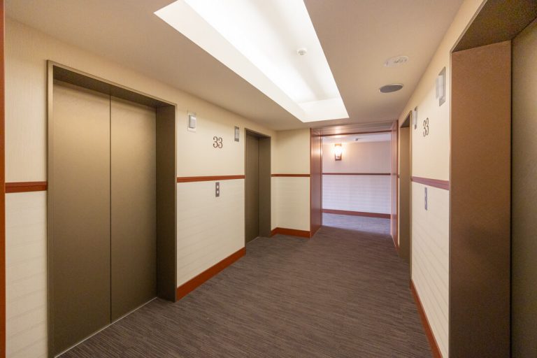 エレベーターホール（33階）