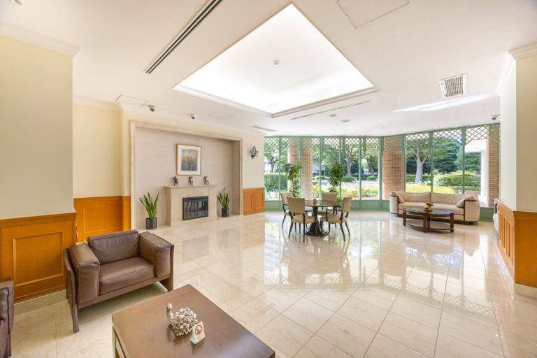 エントランスホール