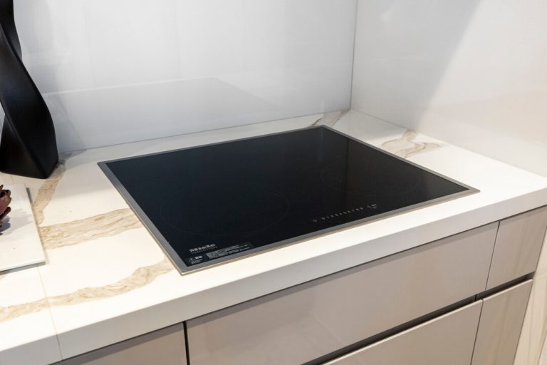 キッチン ミーレ製IHクッキングヒーター