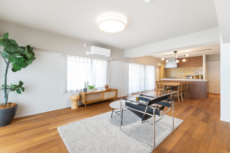 リビングダイニング