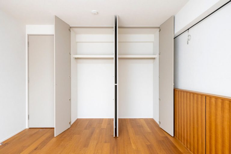 洋室1 クローゼット