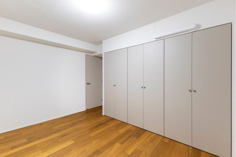 サービスルーム（約7.1帖）