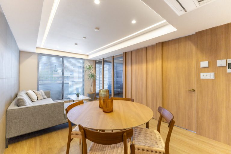 リビングダイニング