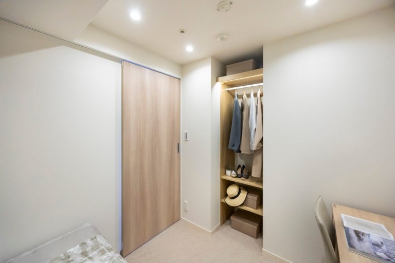 サービスルーム