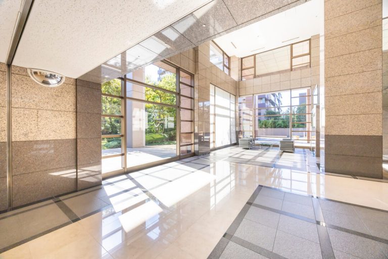 エントランスホール