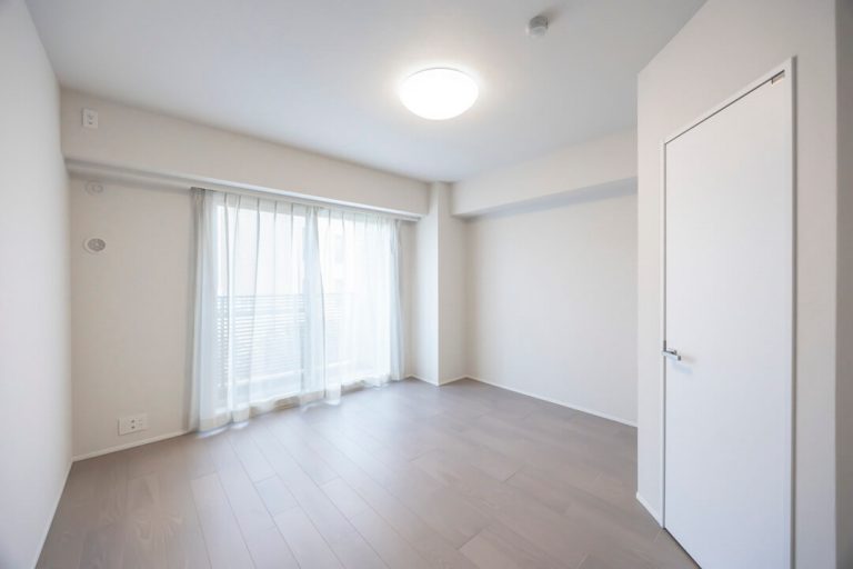 寝室1（約8.4帖）