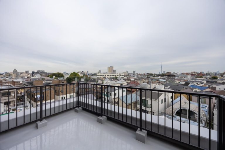 ルーフバルコニー