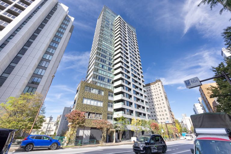 ザ・パークハウス西麻布レジデンス　静穏と華やぎを手にする、都心の住まい