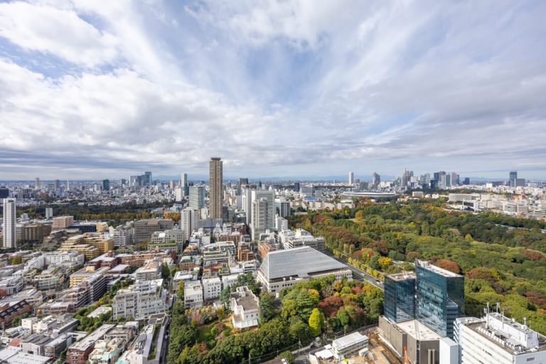 パークコート赤坂ザタワー　赤坂御所の緑を見下ろせる39階部の2LDK