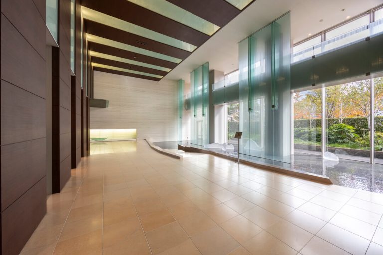 エントランスホール