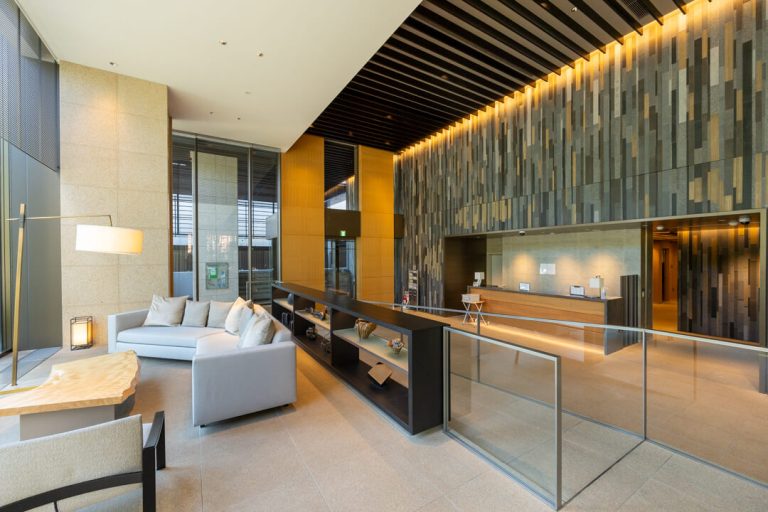 エントランスホール