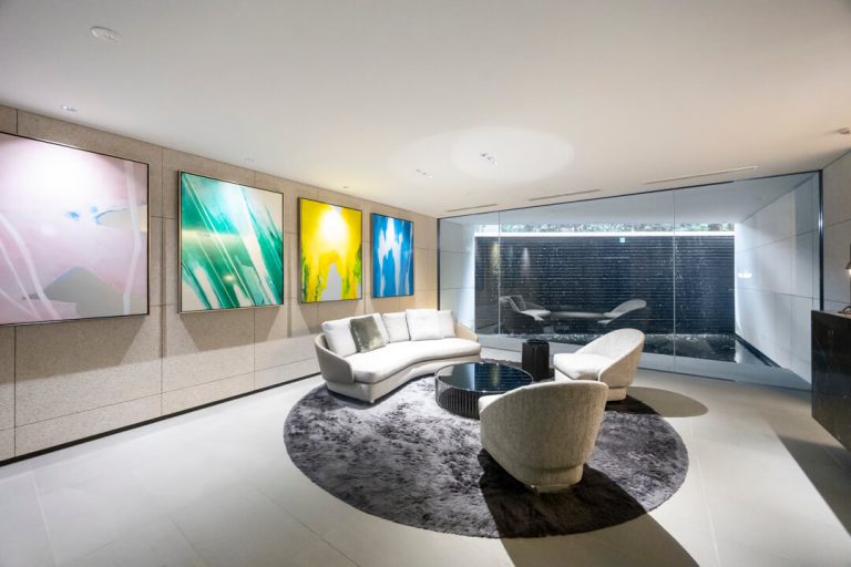 エントランスホール