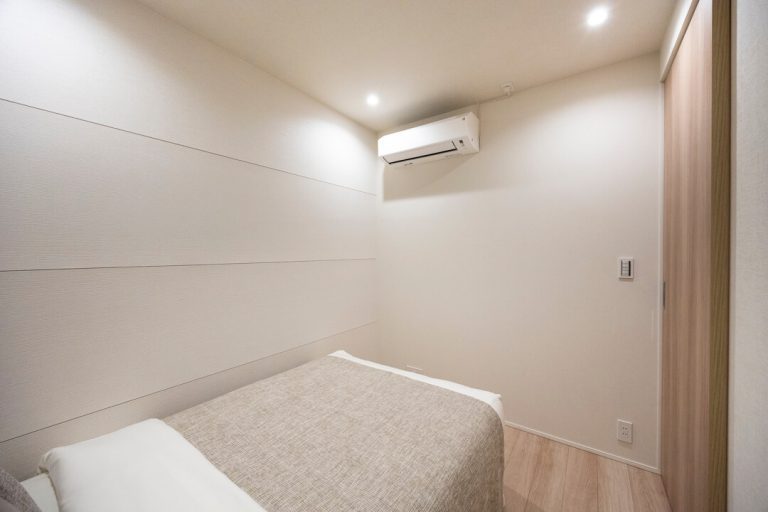 サービスルーム