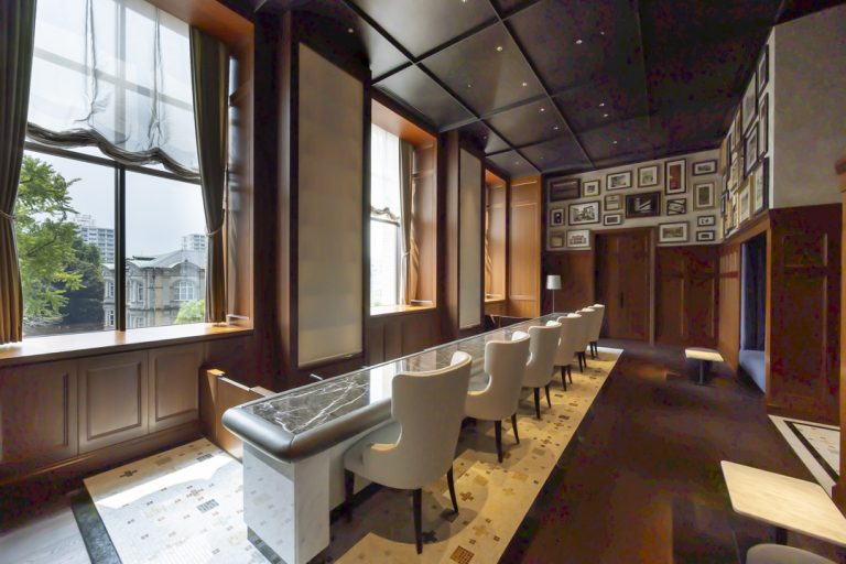 ダイニングバー