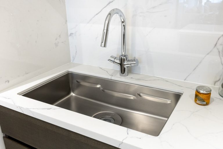 キッチンシンク（ディスポーザー付）