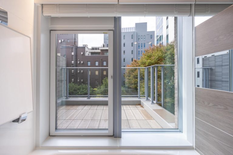 浴室（主寝室）窓からの眺望