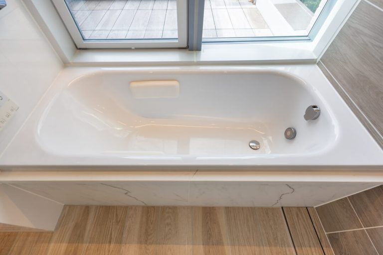 浴室（主寝室）