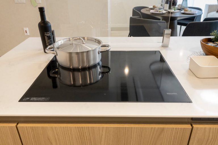 キッチン IHクッキングヒーター