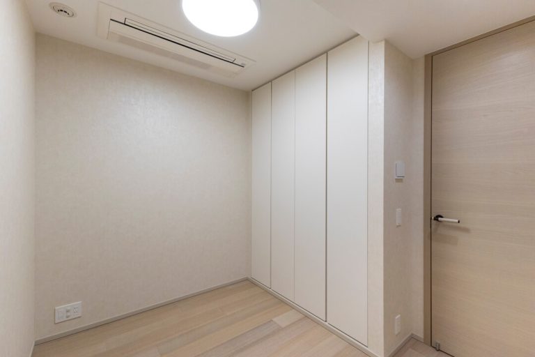 サービスルーム