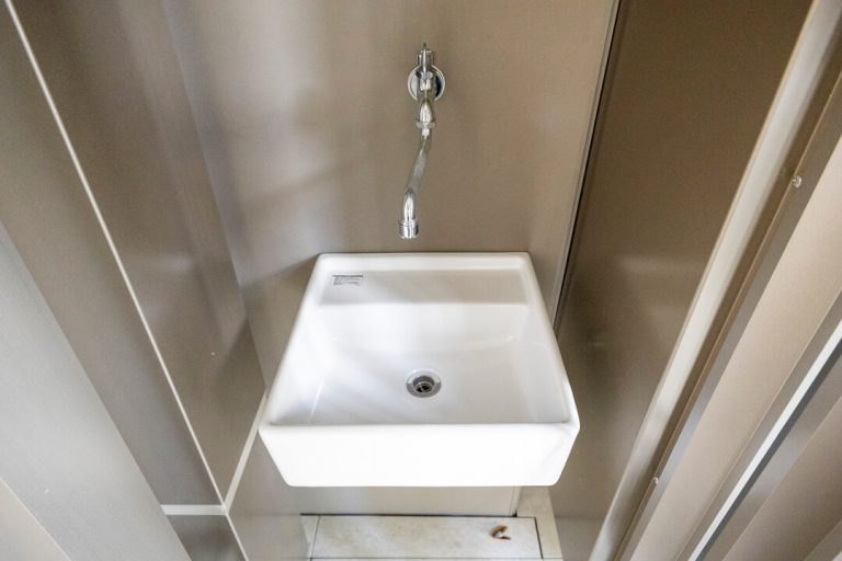 バルコニー スロップシンク