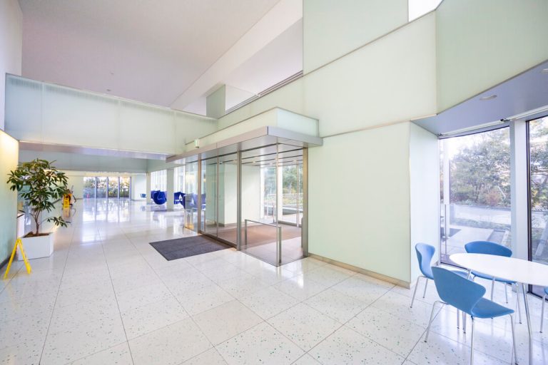 エントランスホール