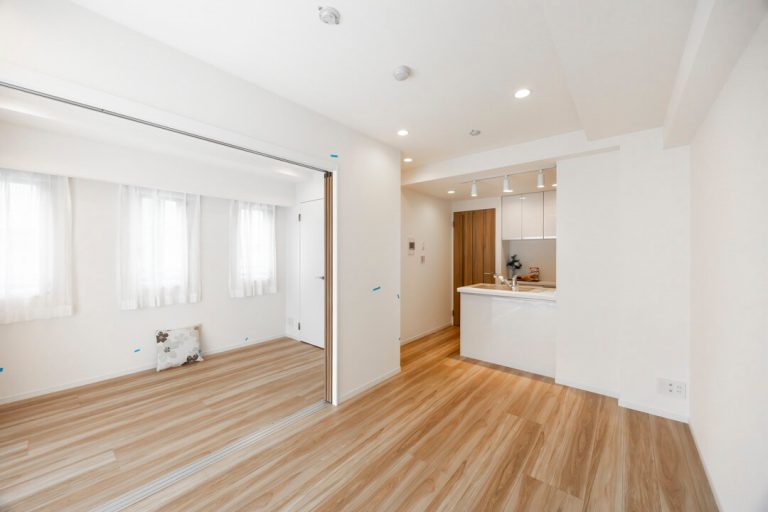 リビングダイニング、洋室