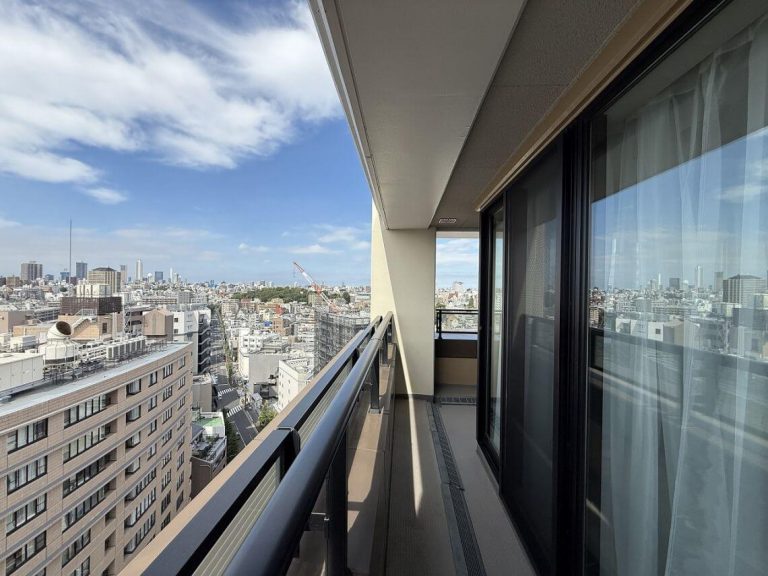 バルコニー（東側）